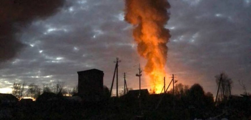 Украинские БПЛА атаковали нефтебазы и металлургический комбинат