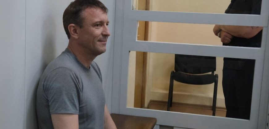 Генерала Попова отправили под домашний арест