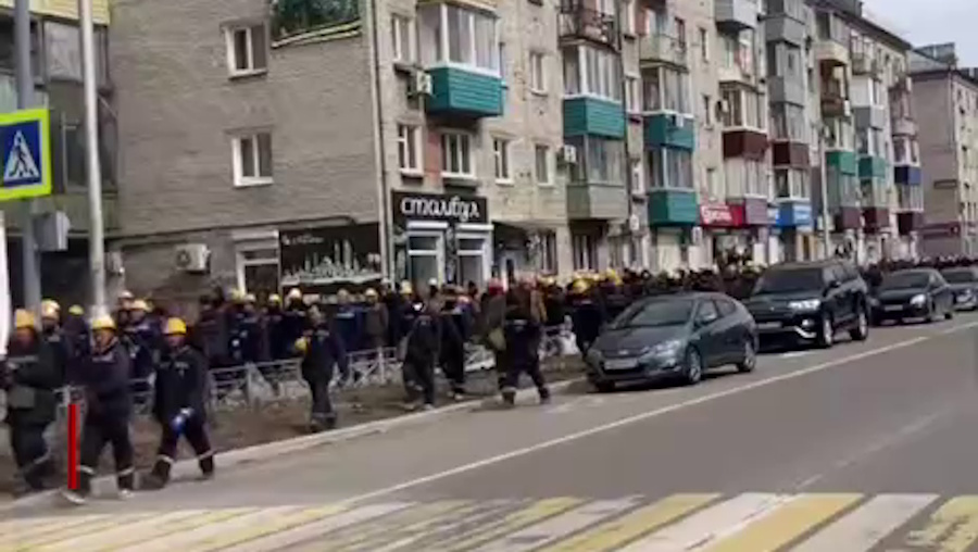 Китайские рабочие потребовали своего от Путина и Сечина