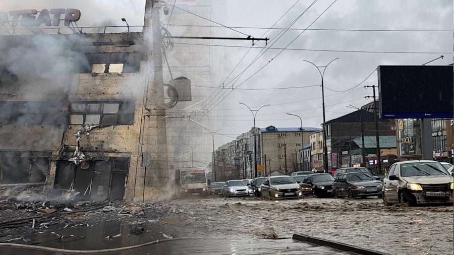 Россия: на востоке — потоп, на западе — пожар