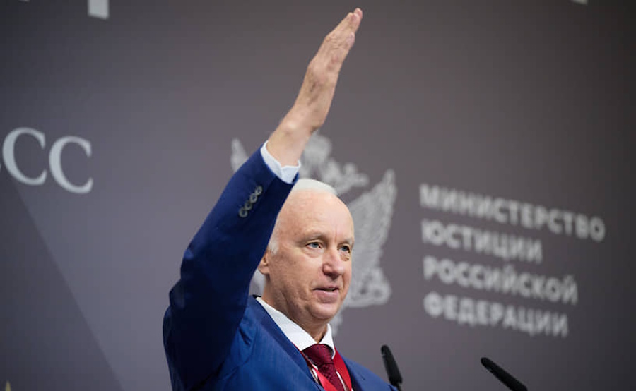 Генерал у взорванного моста