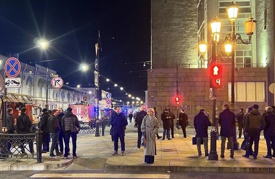 Блогер и полковник на пожаре